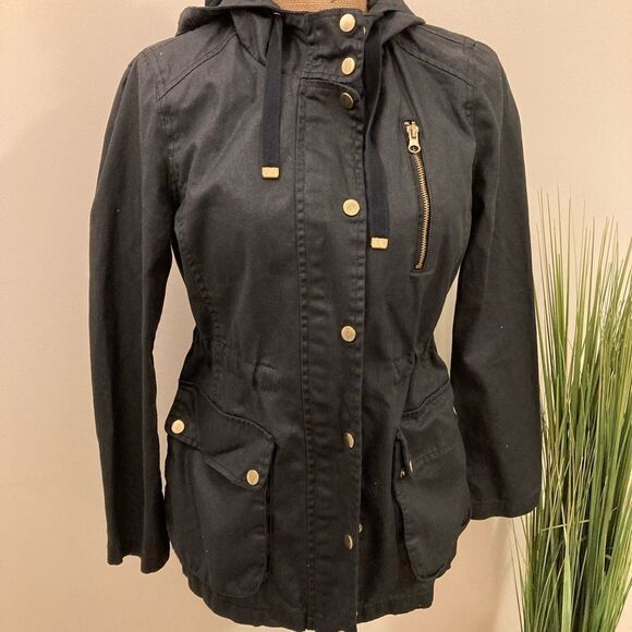 Forever 21 Black Cinch Waist City Zipper Jacket W Hood & Gold Accents S - Picture 6 of 12